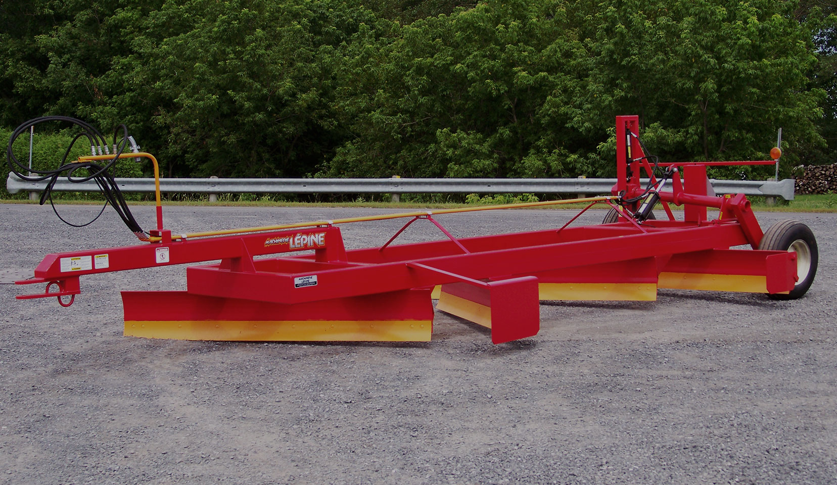 Gratte à chemin Machinerie Lépine inc.